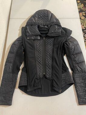 Women's Lululemon Quilted Hooded Black Jacket
